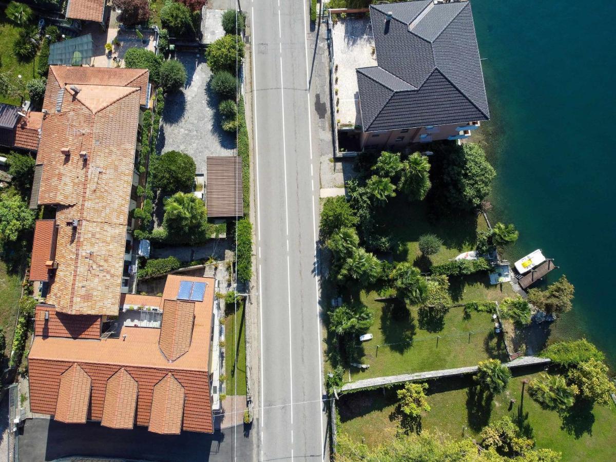 Il Glicine Appartamento Con Darsena Privata A Lago Pettenasco Zewnętrze zdjęcie