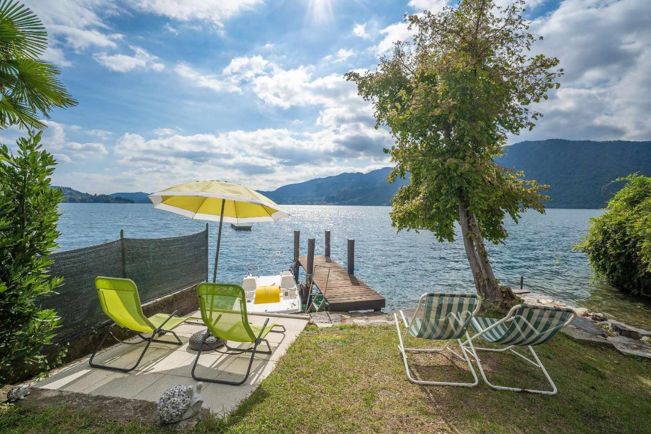 Il Glicine Appartamento Con Darsena Privata A Lago Pettenasco Zewnętrze zdjęcie